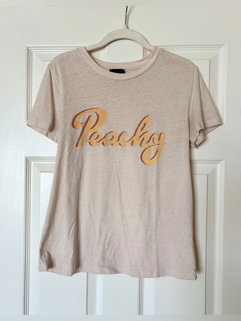 “Peachy” Short Sleeved TShirt — Women’s Size Small 🍑